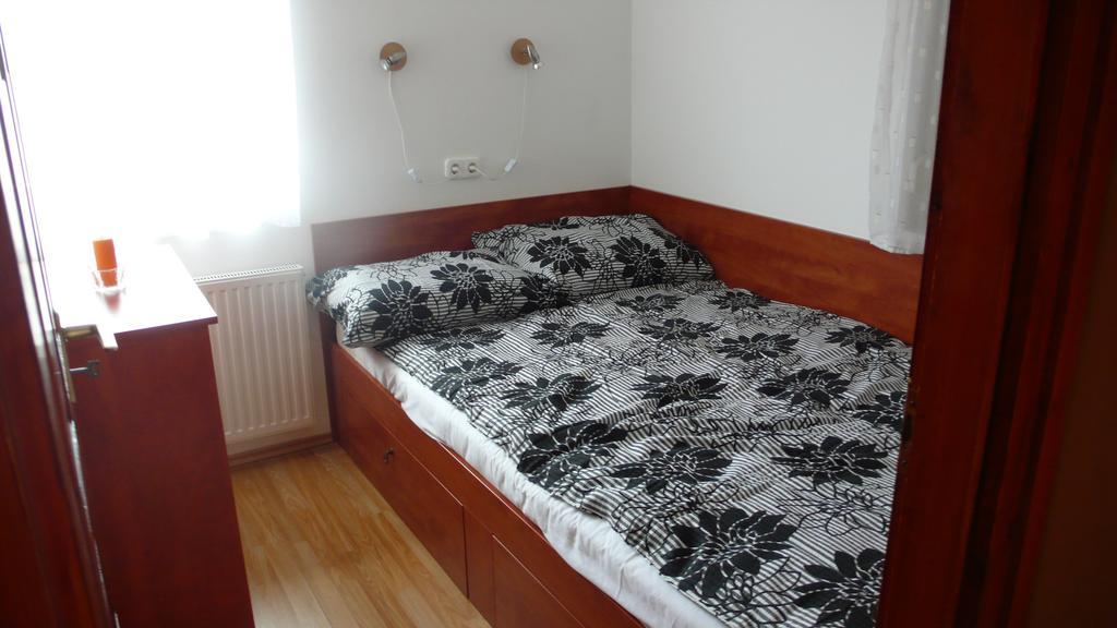Nyáridő Apartman Appartamento Alsóörs Esterno foto